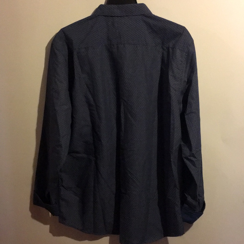 Craft Flow Button Up - Picture 2 of 3